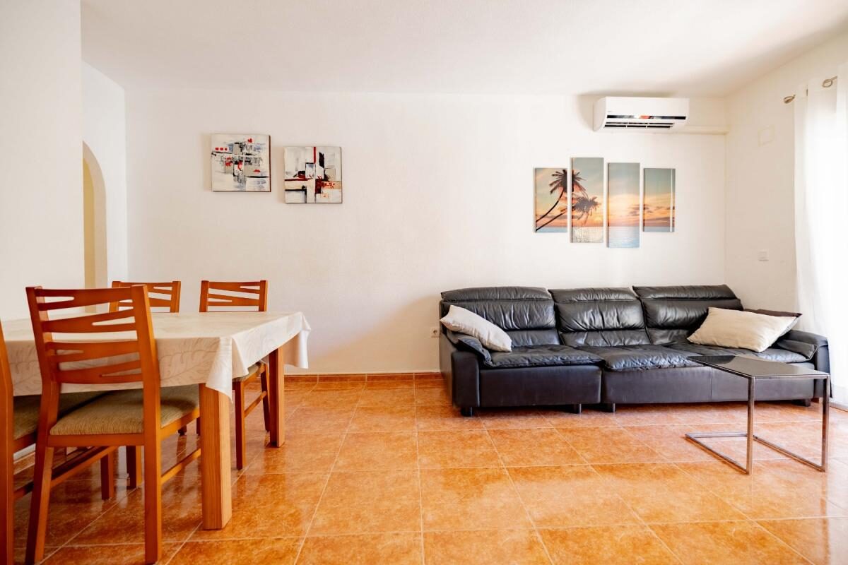 Apartments with 3 bedrooms, 81m² in Torrevieja, Spain [ID: 0152-637000]