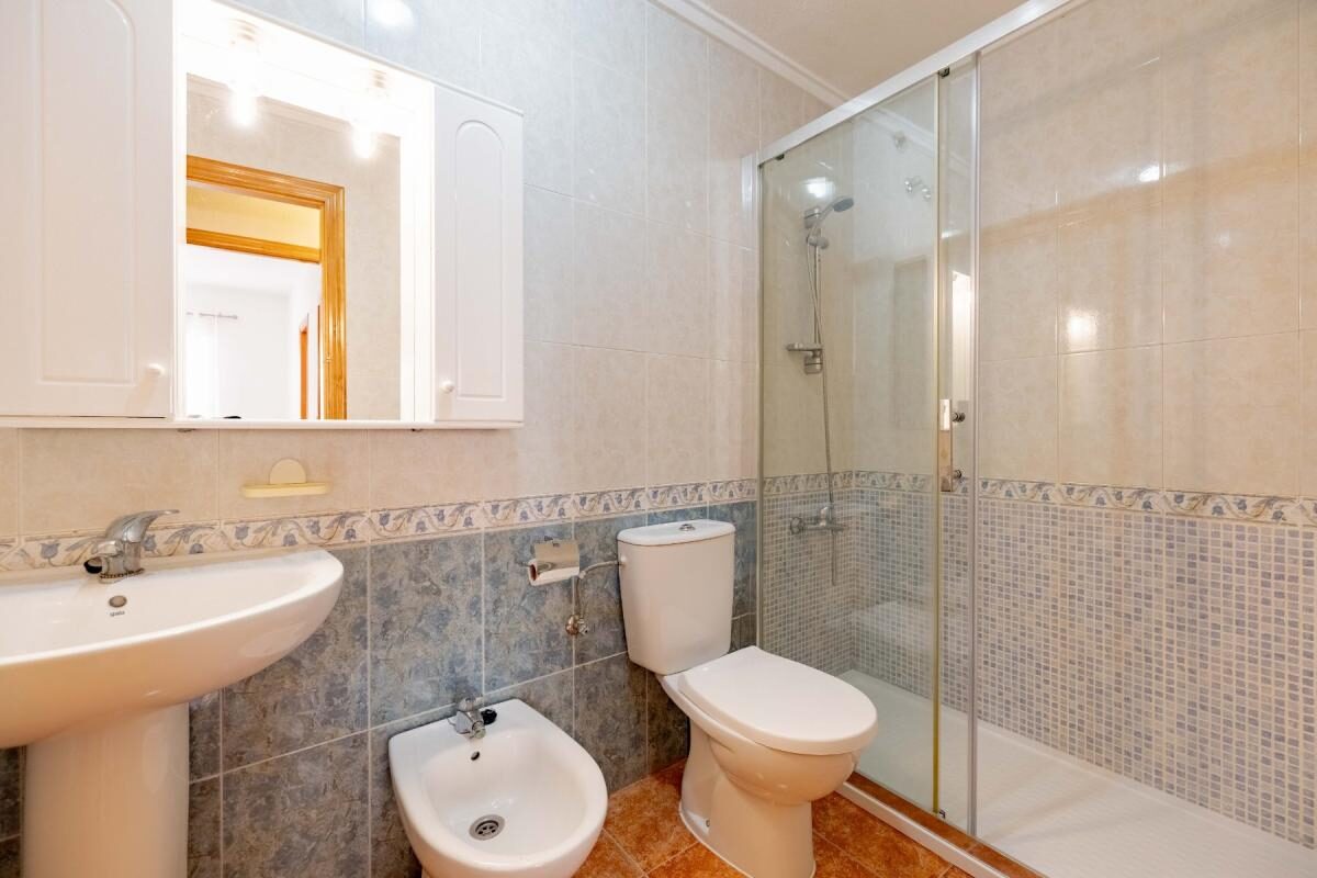 Apartments with 3 bedrooms, 81m² in Torrevieja, Spain [ID: 0152-637000]