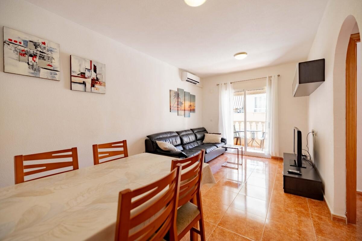 Apartments with 3 bedrooms, 81m² in Torrevieja, Spain [ID: 0152-637000]