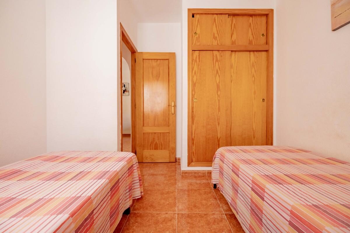 Apartments with 3 bedrooms, 81m² in Torrevieja, Spain [ID: 0152-637000]