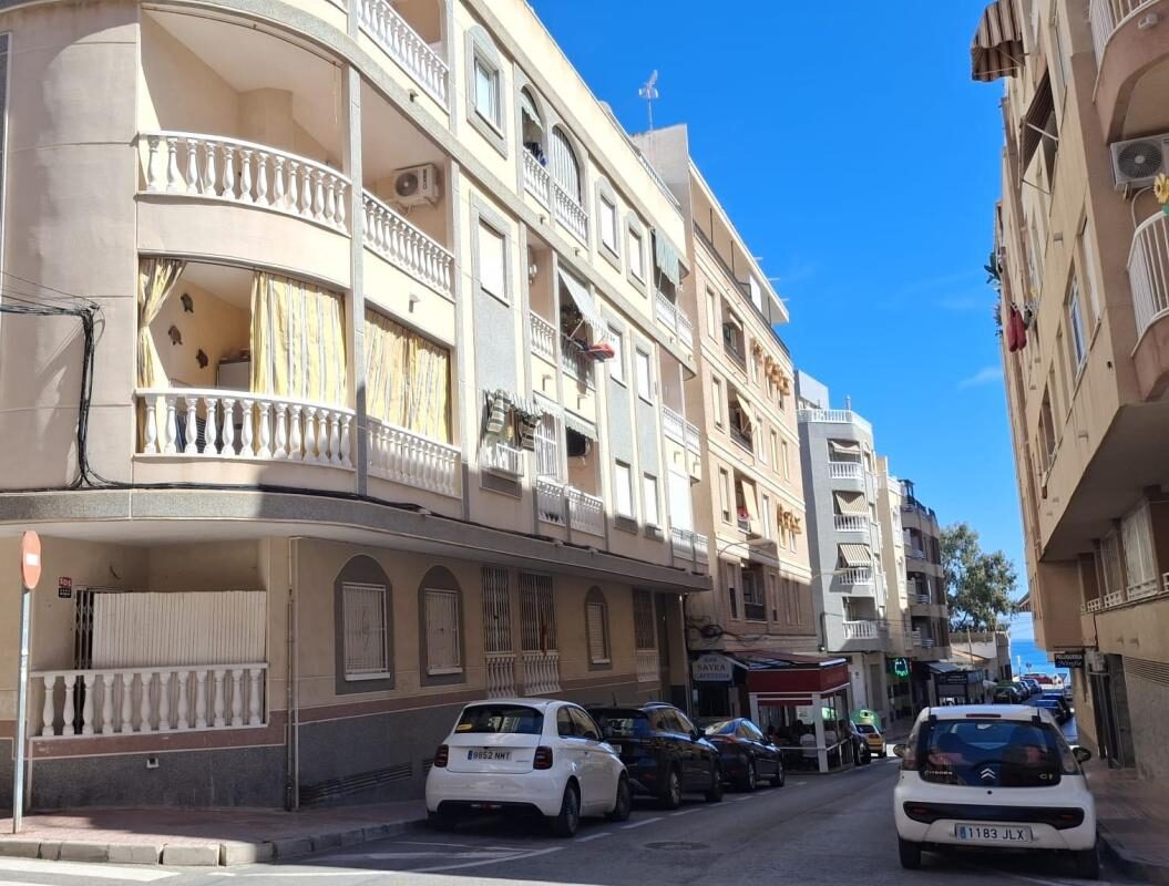 Apartments with 3 bedrooms, 81m² in Torrevieja, Spain [ID: 0152-637000]