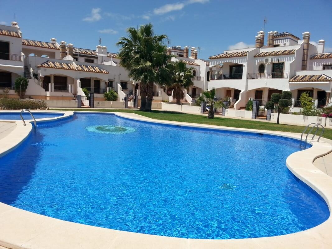Apartments with 2 bedrooms, 87m² in Orihuela, Spain [ID: 0152-636990]