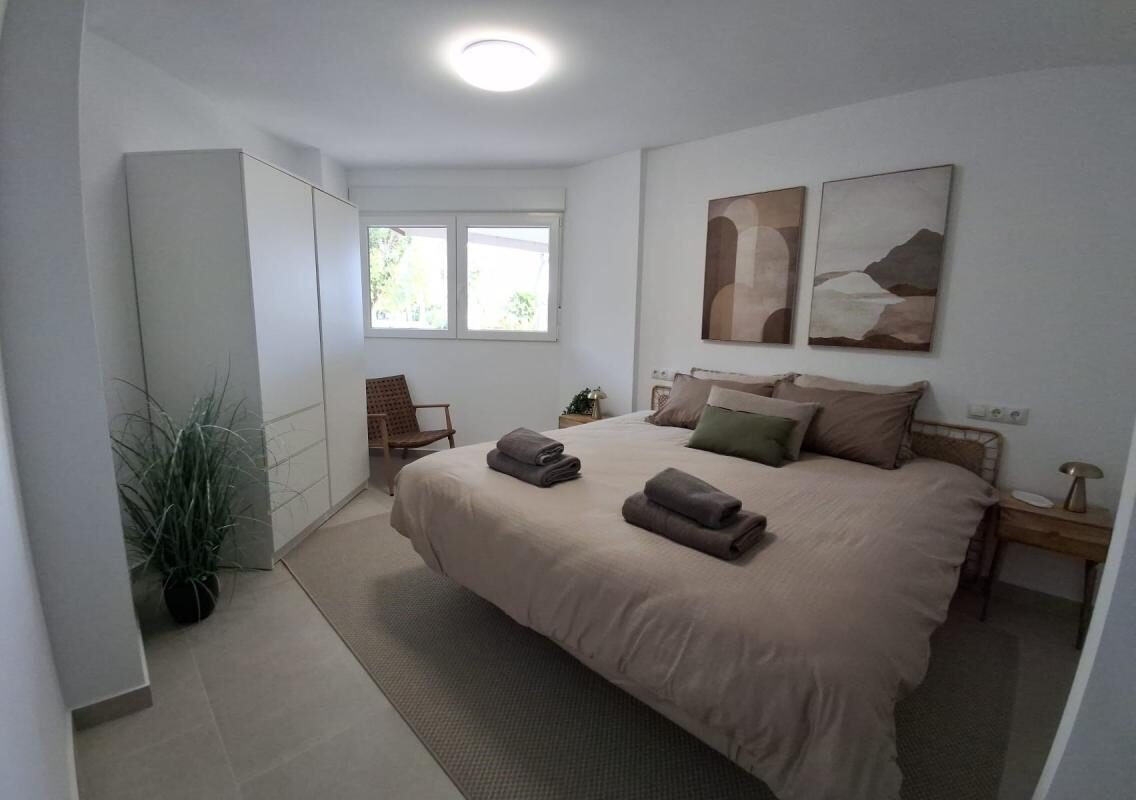 Apartamenty z 2 sypialniami, 105m² w Torrevieja, Hiszpania [ID: 0152-636989]