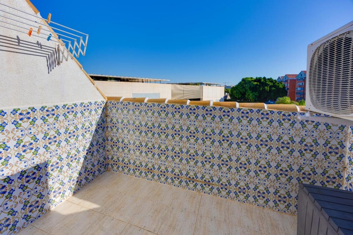 Apartments with 2 bedrooms, 61m² in Torrevieja, Spain [ID: 0152-635695]