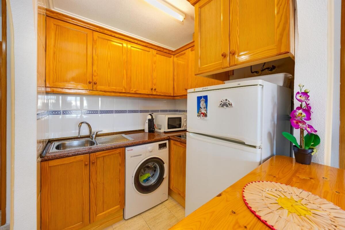 Apartments with 2 bedrooms, 61m² in Torrevieja, Spain [ID: 0152-635695]