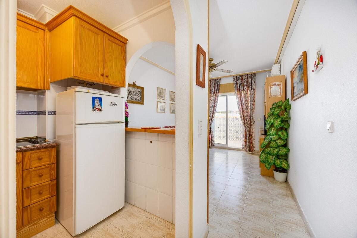 Apartments with 2 bedrooms, 61m² in Torrevieja, Spain [ID: 0152-635695]