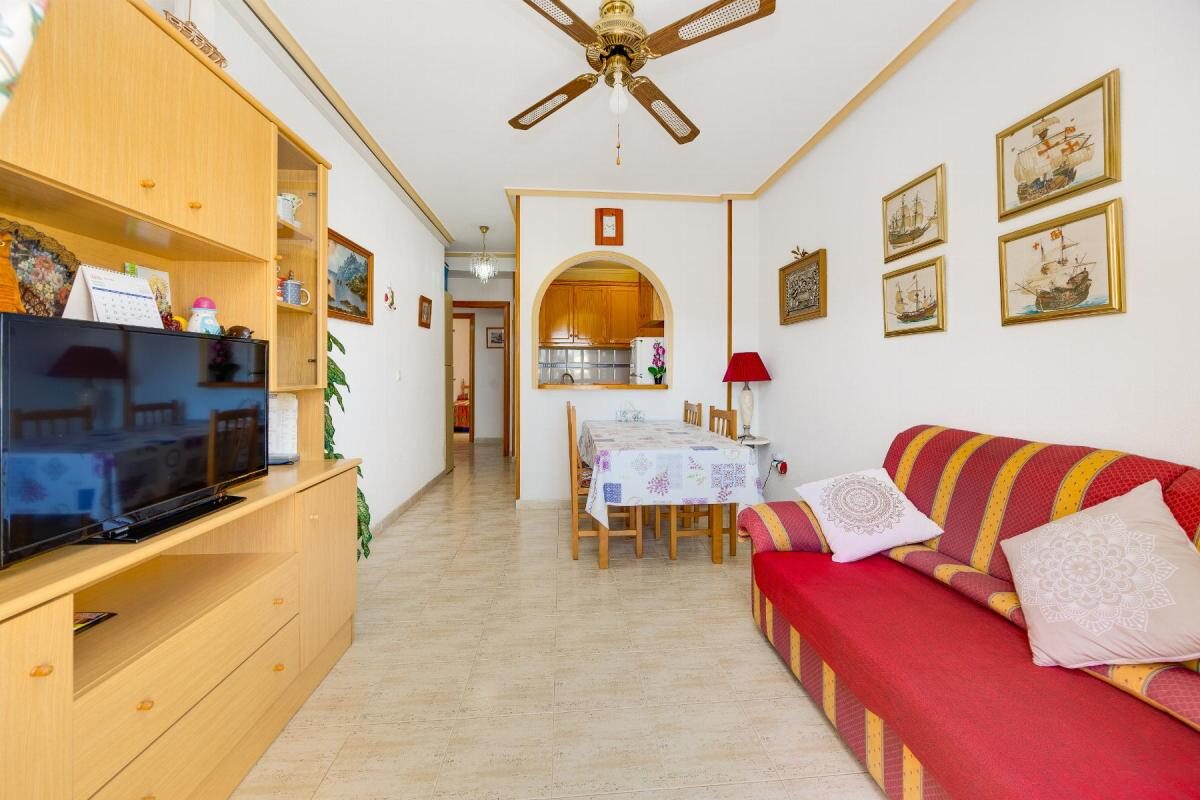 Apartments with 2 bedrooms, 61m² in Torrevieja, Spain [ID: 0152-635695]