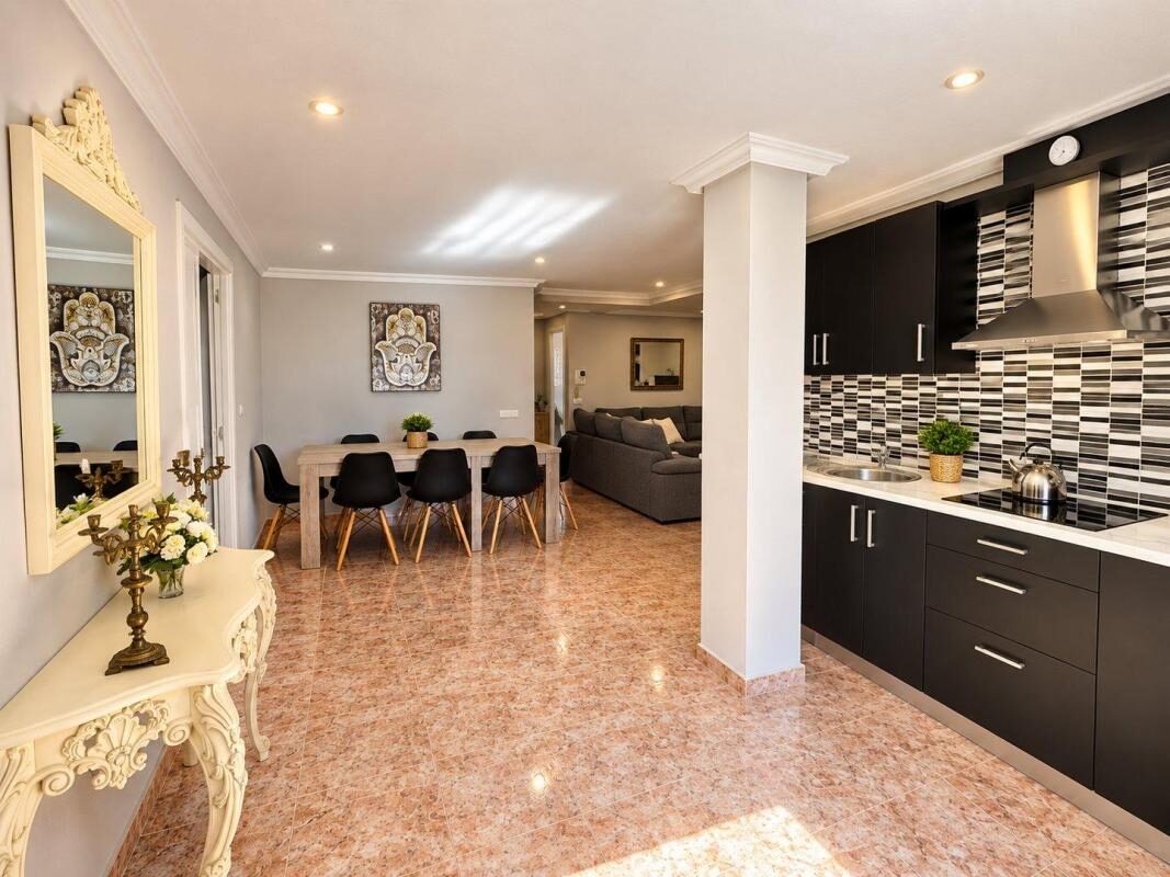 Willa z 4 sypialniami, 265m² w Benferri, Hiszpania [ID: 0152-635055]