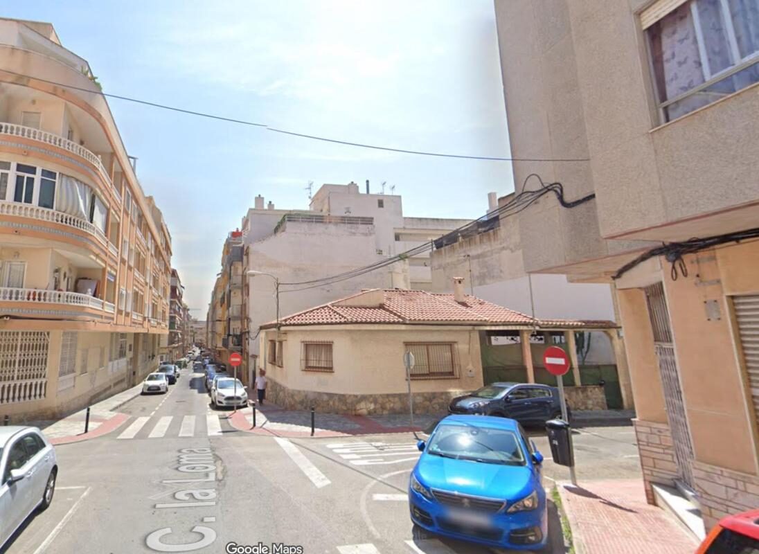 Land, 180m² in Torrevieja, Spain [ID: 0152-633574]