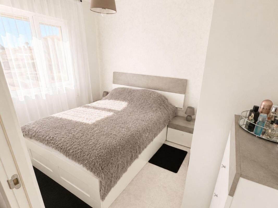 Bungalow z 1 sypialnią, 82m² w Torrevieja, Hiszpania [ID: 0152-633571]