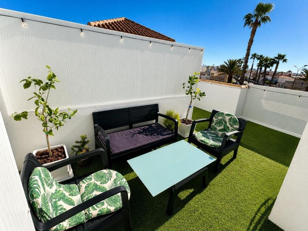 Bungalow z 1 sypialnią, 82m² w Torrevieja, Hiszpania [ID: 0152-633571]