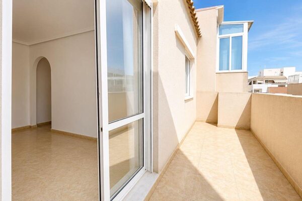 Apartments in Torrevieja, Spain, 53m² - image 7