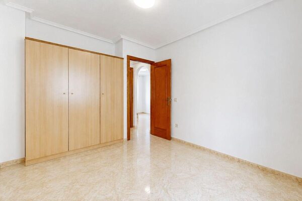 Apartments in Torrevieja, Spain, 53m² - image 8