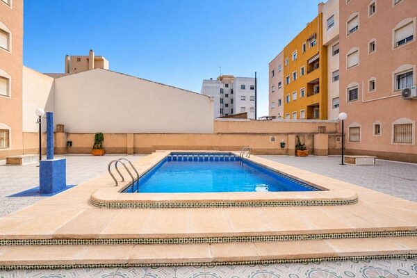 Apartments in Torrevieja, Spain, 53m² - image 2