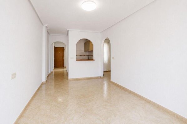 Apartments in Torrevieja, Spain, 53m² - image 4