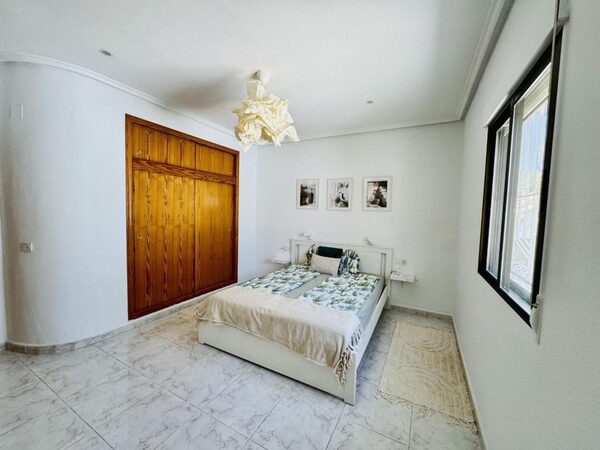 Villa in Torrevieja, Spain, 135m² - image 23