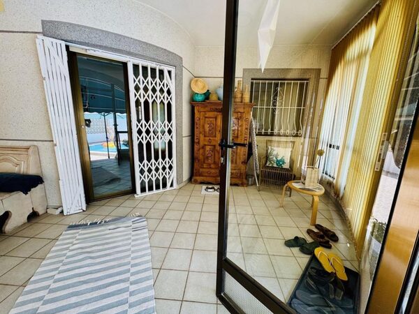 Villa in Torrevieja, Spain, 135m² - image 12