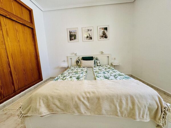 Villa in Torrevieja, Spain, 135m² - image 25