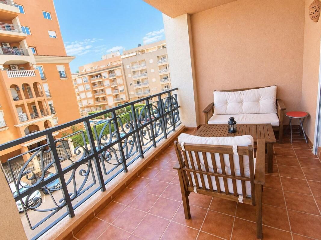 Apartamenty z 2 sypialniami, 85m² w Torrevieja, Hiszpania [ID: 0152-630186]