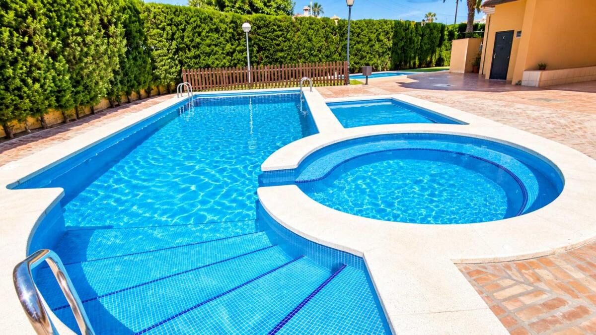 Apartamenty z 2 sypialniami, 85m² w Torrevieja, Hiszpania [ID: 0152-630186]