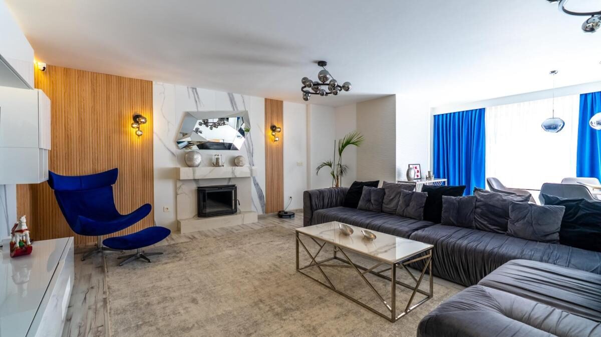 Apartments with 5 bedrooms, 253m² in Alicante, Spain [ID: 0152-630169]