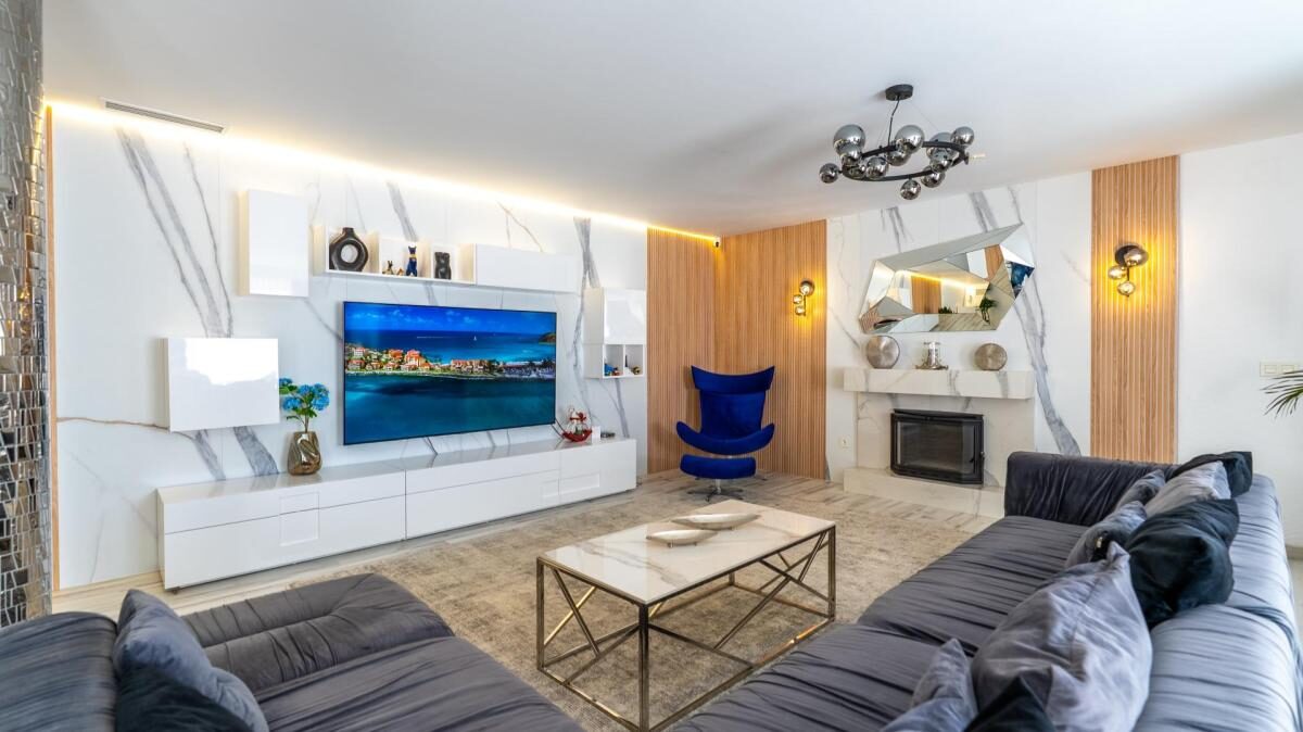 Apartments with 5 bedrooms, 253m² in Alicante, Spain [ID: 0152-630169]