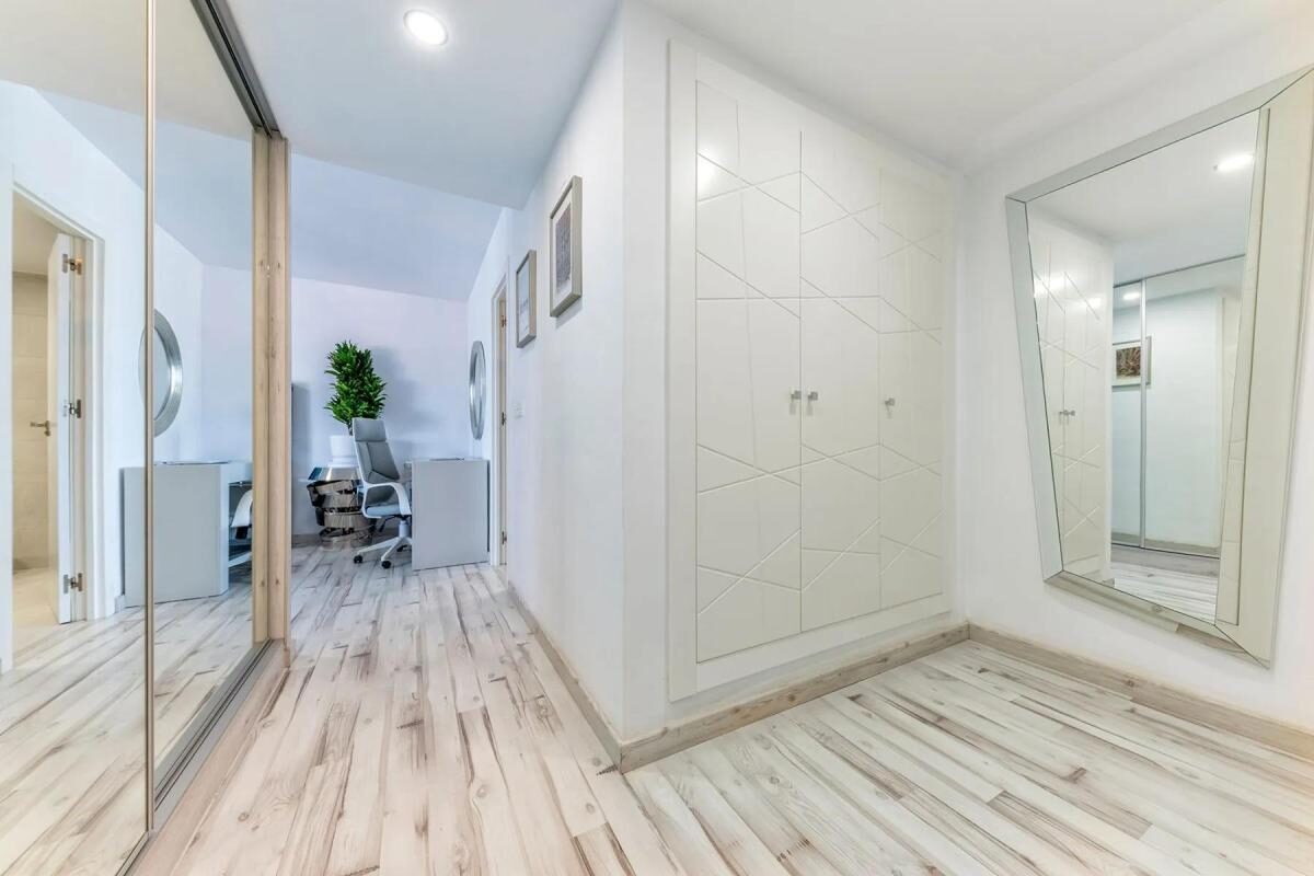 Apartments with 5 bedrooms, 253m² in Alicante, Spain [ID: 0152-630169]