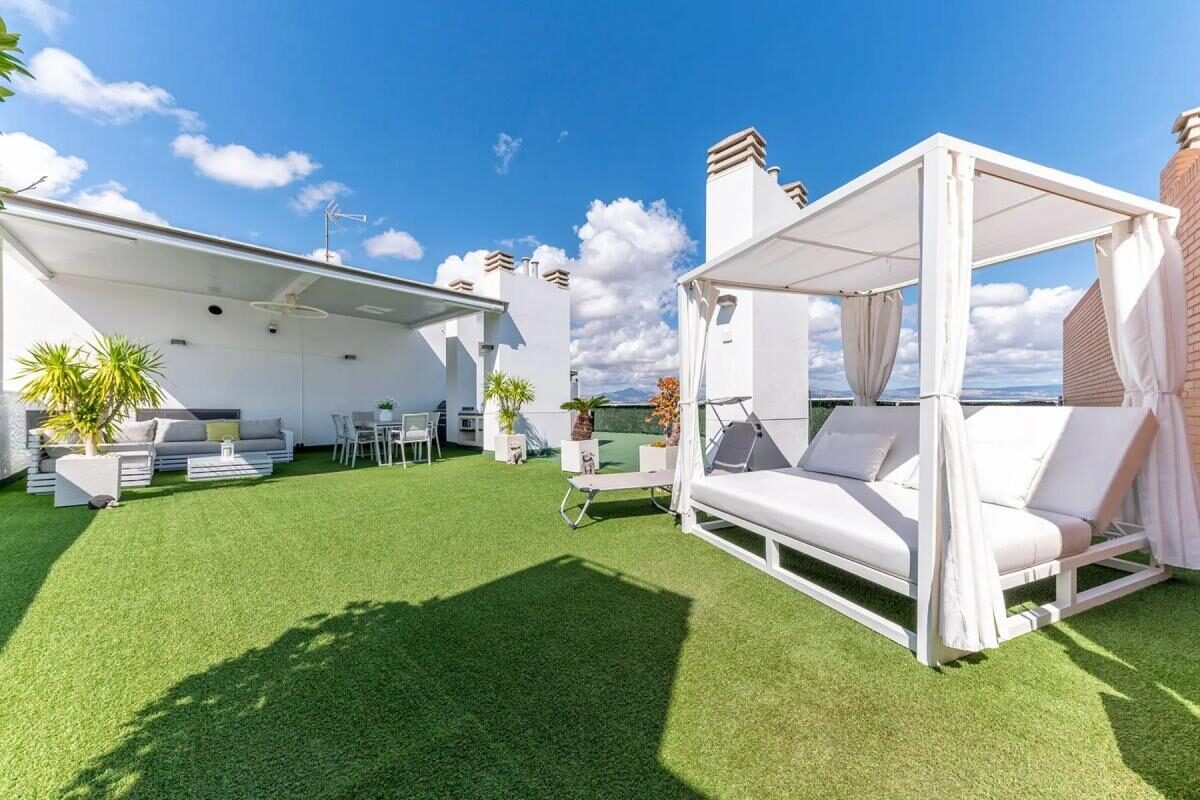 Apartments with 5 bedrooms, 253m² in Alicante, Spain [ID: 0152-630169]