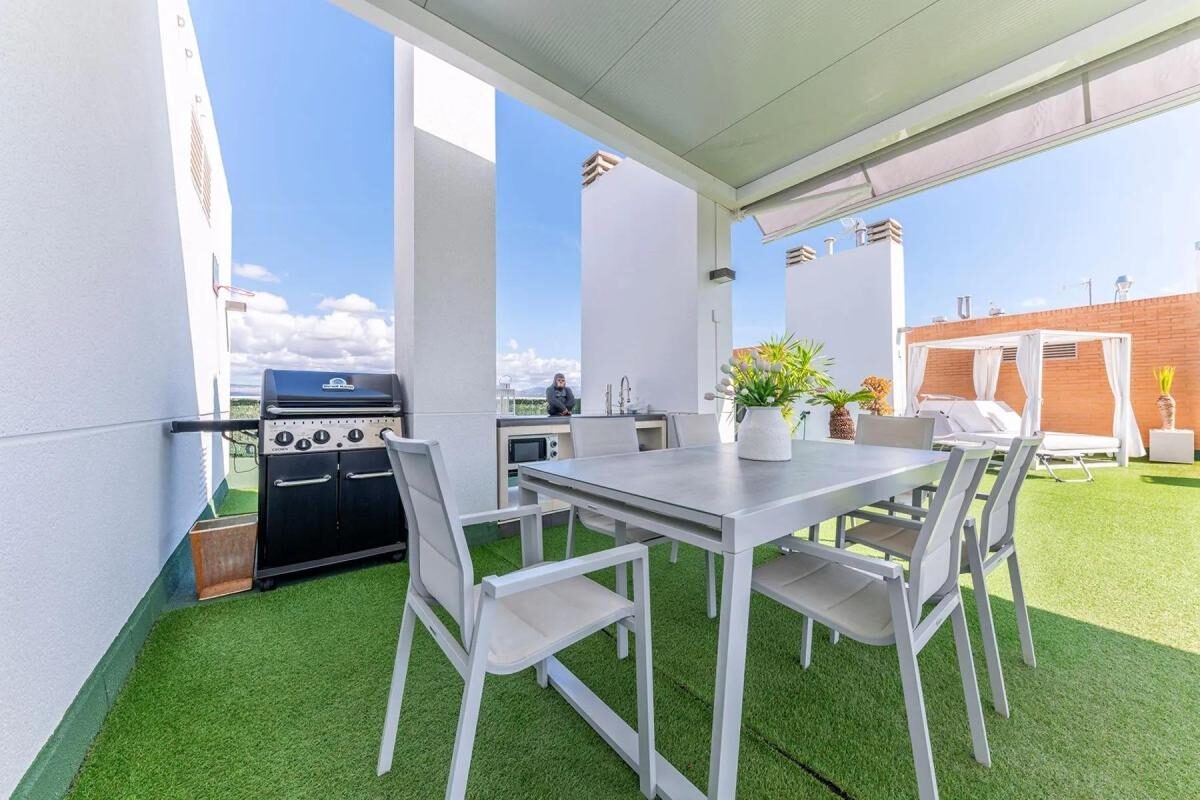 Apartments with 5 bedrooms, 253m² in Alicante, Spain [ID: 0152-630169]
