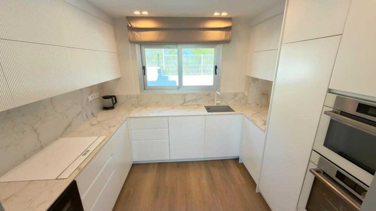 Вилла с 4 спальнями, 200м² в Ла Нусия, Испания [ID: 0152-630165]