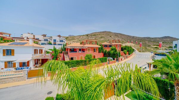 Villa in Finestrat, Spain, 242m² - image 3