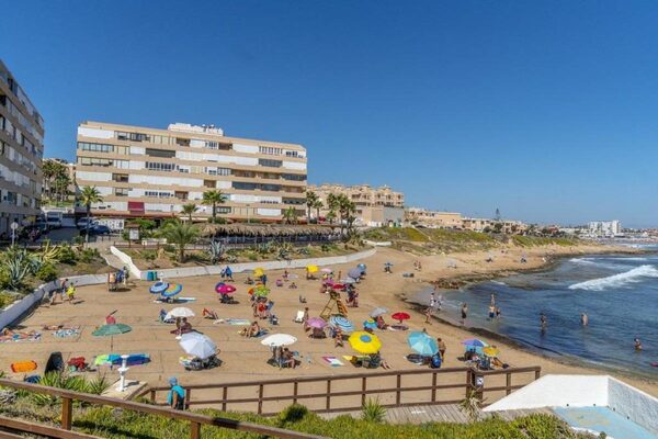 Apartments in Torrevieja, Spain, 34m² - image 15