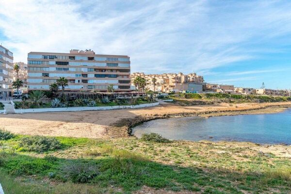 Apartments in Torrevieja, Spain, 34m² - image 17