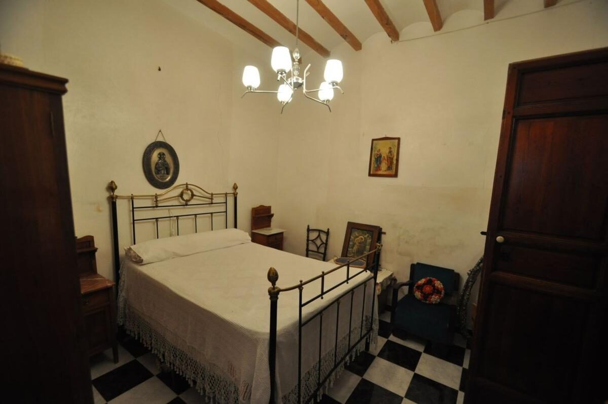 Вилла с 7 спальнями, 613м² в Пиносо, Испания [ID: 0152-621081]