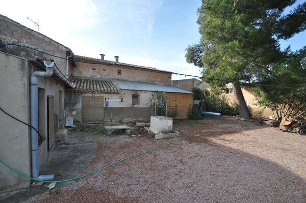 Villa in Pinoso, Spain, 613m² - image 13