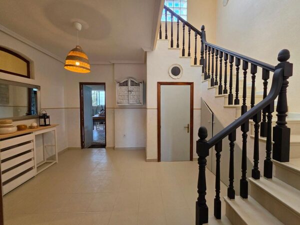 Houses in Elche / Elx, Spain, 738m² - image 24