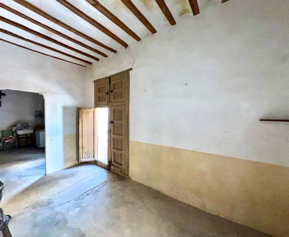 Houses with 8 bedrooms, 380m² in Pinoso, Spain [ID: 0152-619825]