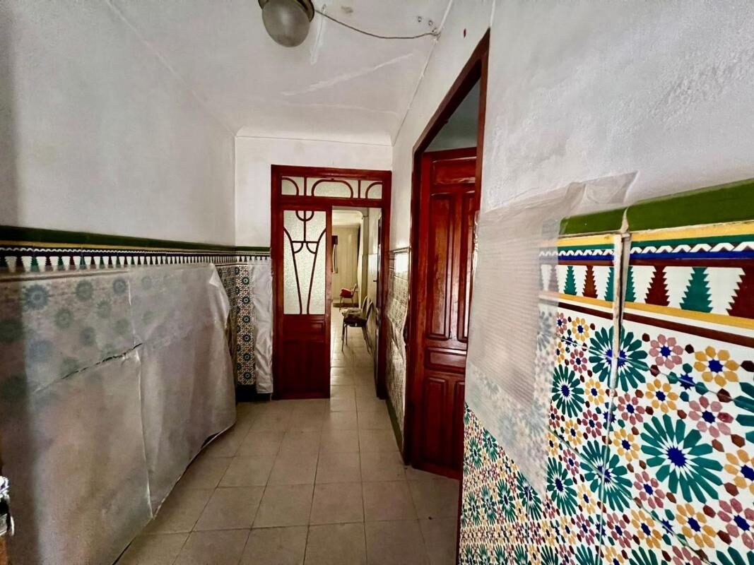 Houses with 8 bedrooms, 380m² in Pinoso, Spain [ID: 0152-619825]