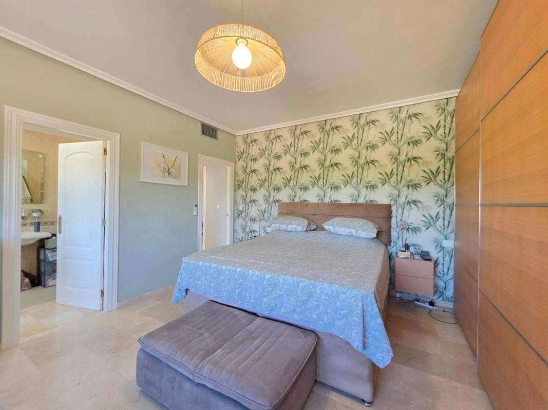 Будинки з 4 спальнями, 405м² в Піносо, Іспанія [ID: 0152-619292]