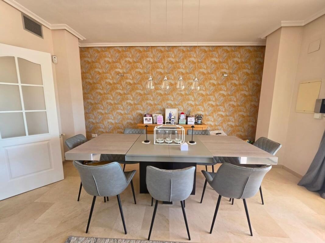Будинки з 4 спальнями, 405м² в Піносо, Іспанія [ID: 0152-619292]