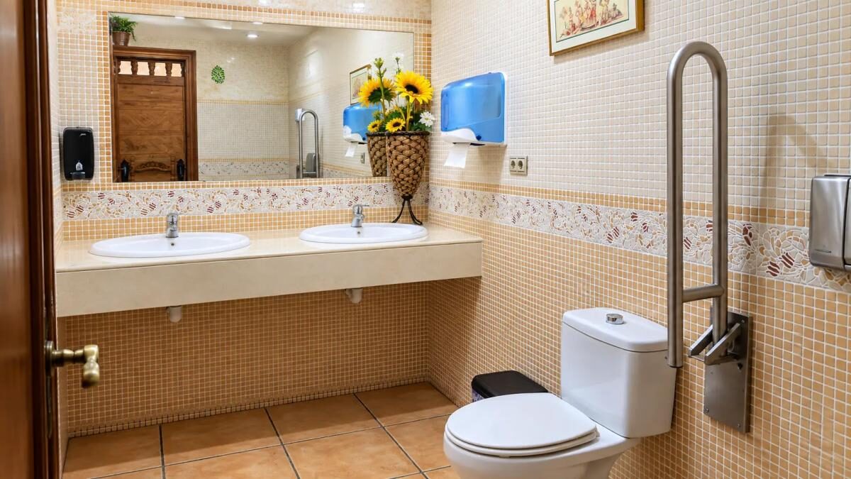 Комерційна нерухомість з 5 спальнями, 166м² в Оріуела, Іспанія [ID: 0152-619036]