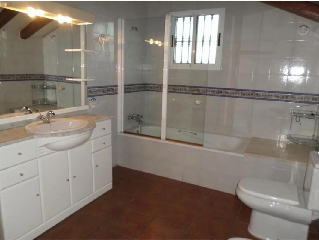 Willa z 4 sypialniami, 350m² w Orihuela, Hiszpania [ID: 0152-619030]