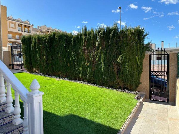 Villa in Torrevieja, Spain, 207m² - image 27
