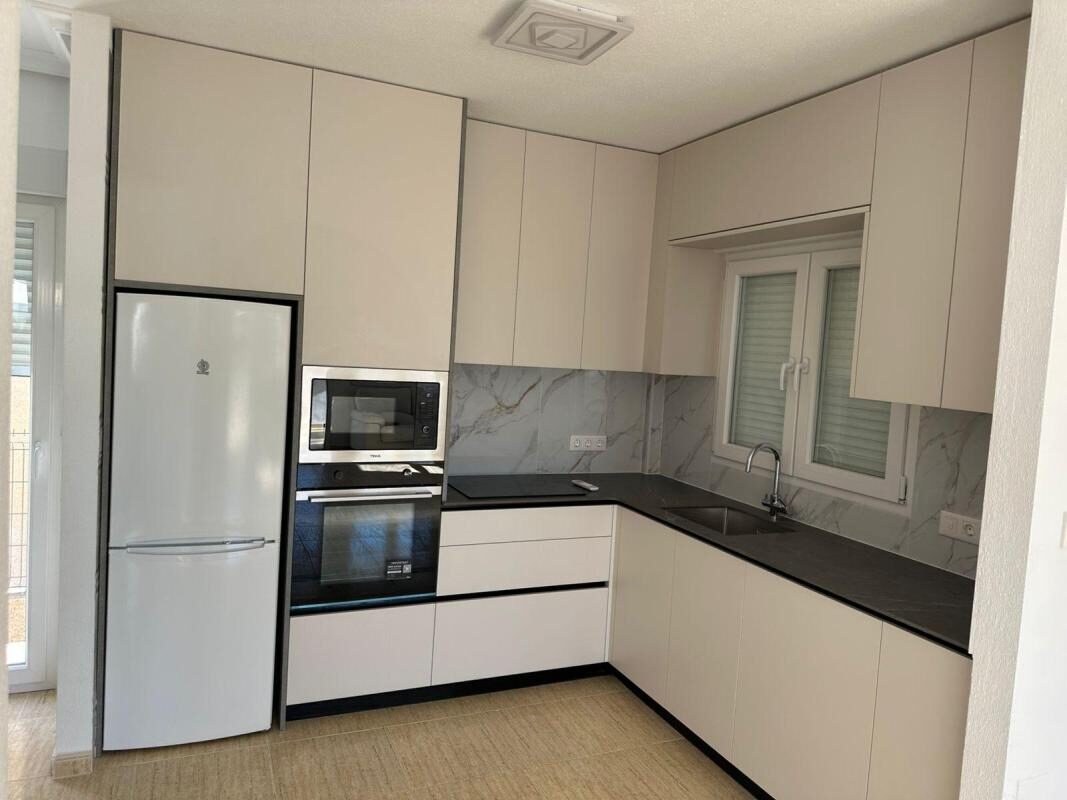 Вілла з 4 спальнями, 207м² в Торрев'єха, Іспанія [ID: 0152-619027]