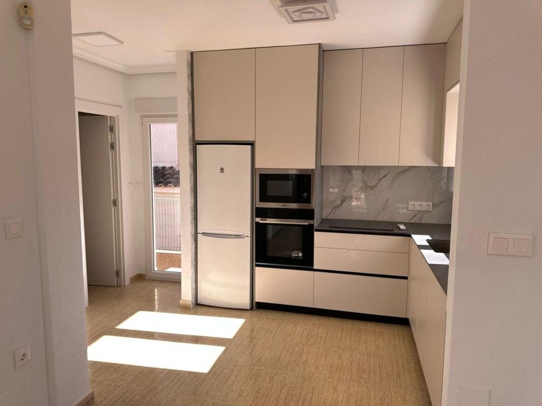 Вілла з 4 спальнями, 207м² в Торрев'єха, Іспанія [ID: 0152-619027]