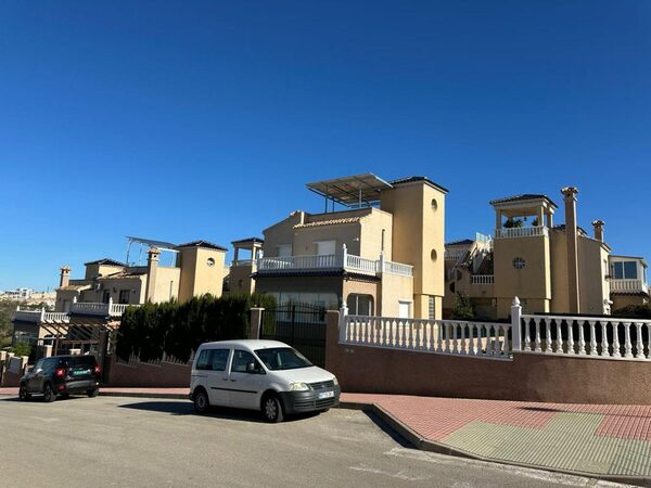 Villa in Torrevieja, Spain, 207m²