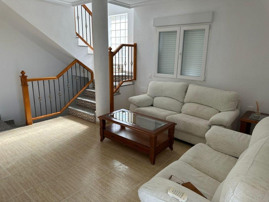 Вілла з 4 спальнями, 207м² в Торрев'єха, Іспанія [ID: 0152-619027]