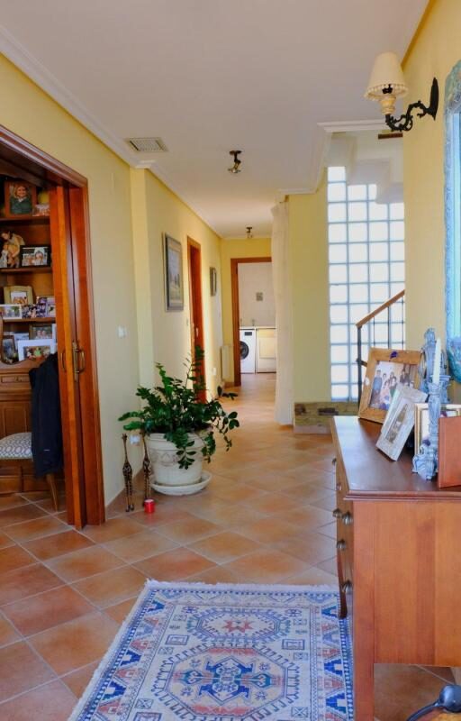 Willa z 5 sypialniami, 500m² w Orihuela, Hiszpania [ID: 0152-619024]