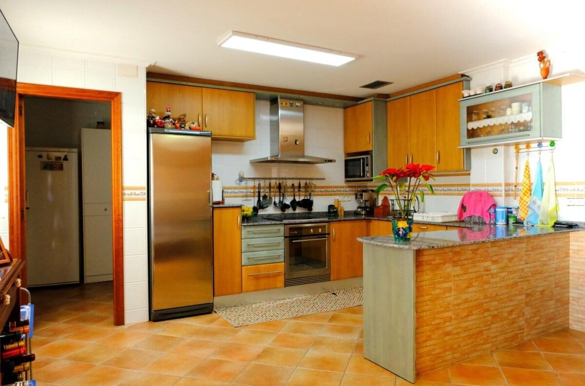 Willa z 5 sypialniami, 500m² w Orihuela, Hiszpania [ID: 0152-619024]