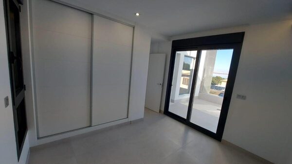 Villa in Torrevieja, Spain, 190m² - image 11